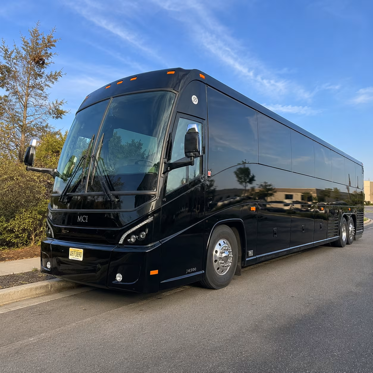 charter bus pickups and drop offs at john glenn columbus international airport cmh