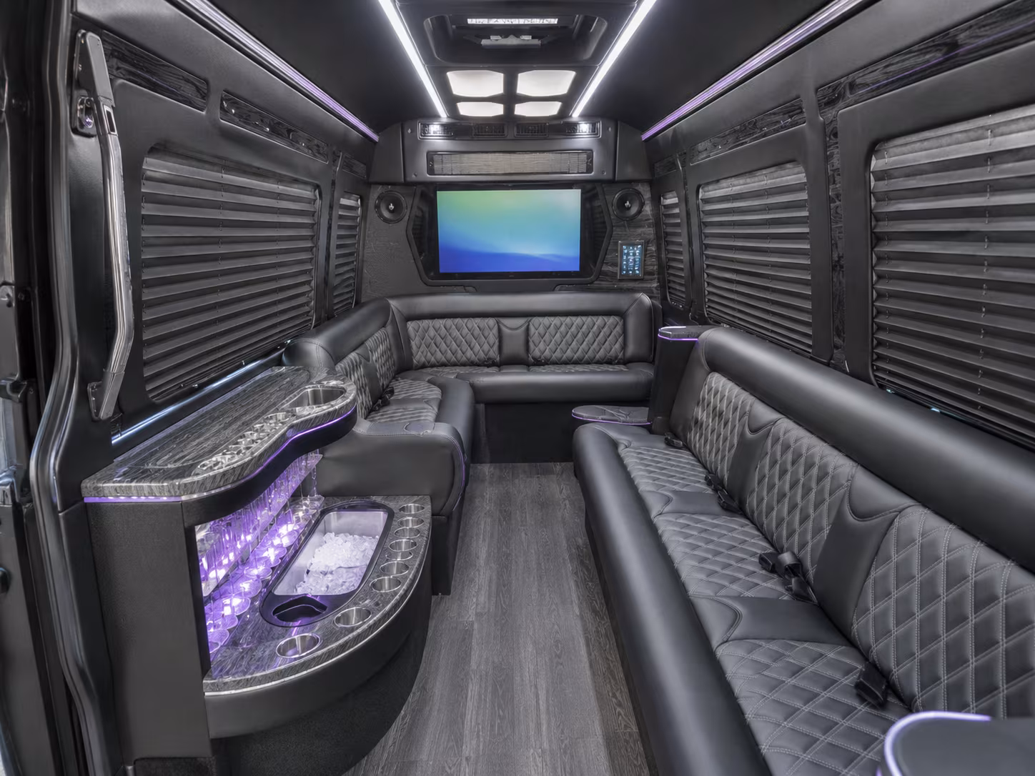 columbus 20 passenger party bus