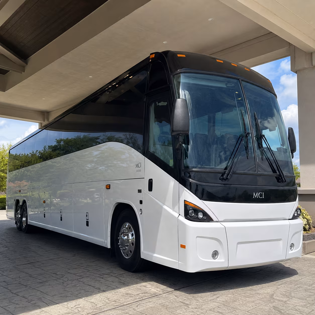 coordinating personnel shuttles between rickenbacker and downtown columbus